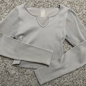 Beige crop long sleeve size small/medium